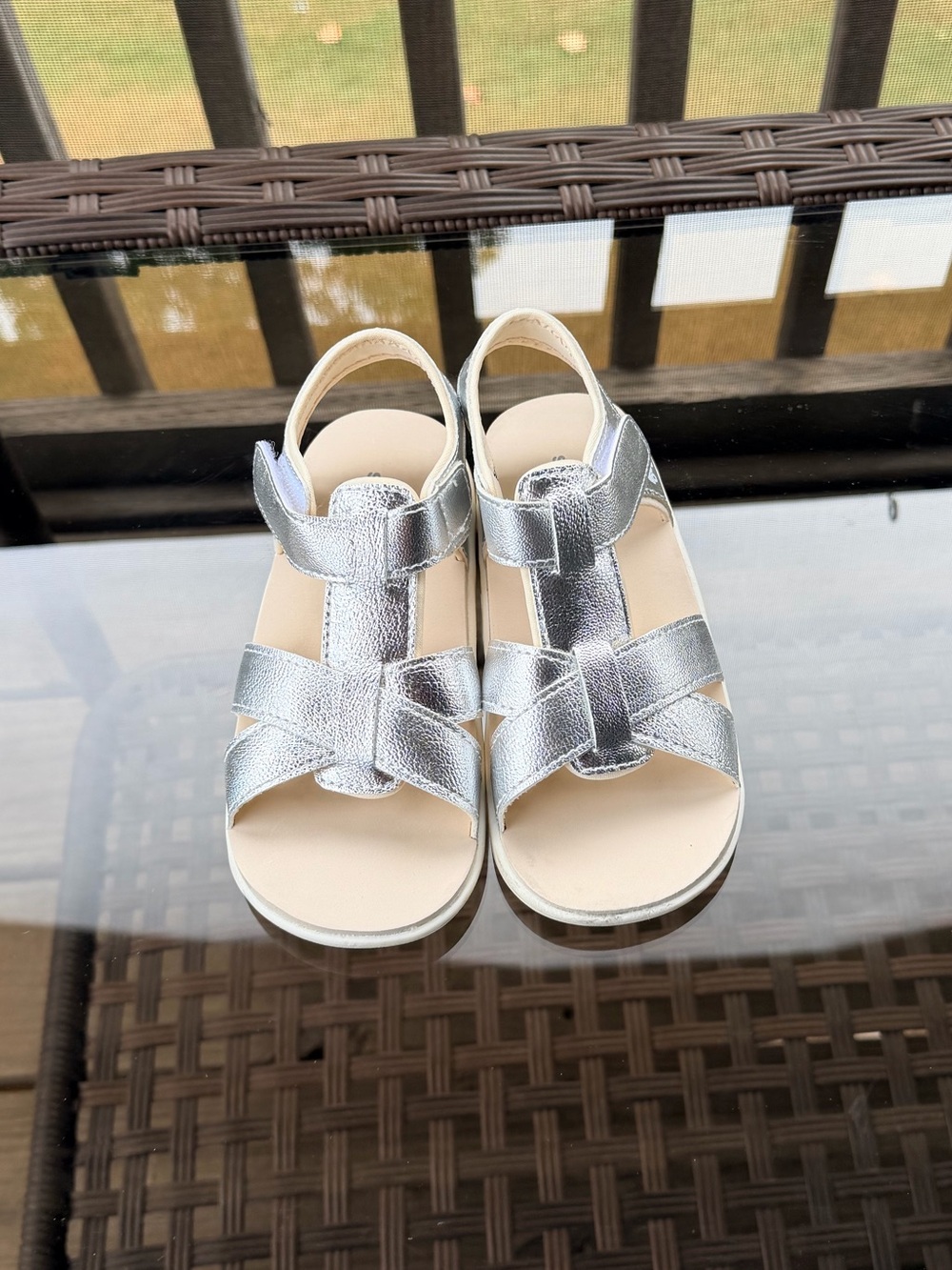 See Kai Run Kids Metallic Silver Leather Sandals size 11
